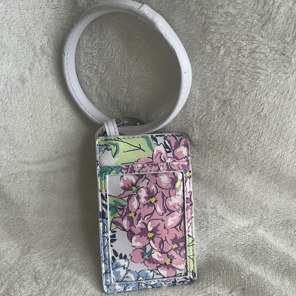 NWT Bracelet Key Ring Card Case - Happy Hydrangeas - Picture 1 of 3
